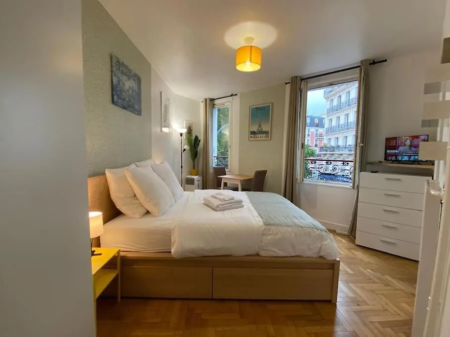 Studio Number 6 Apartment Paris 0*,  France