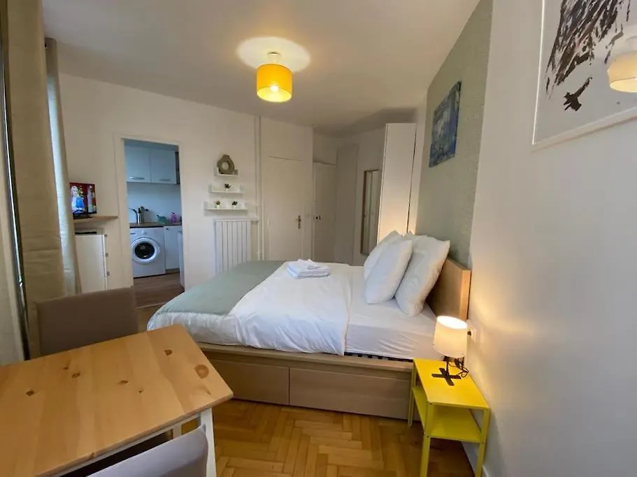 Studio Number 6 Apartment Paris France